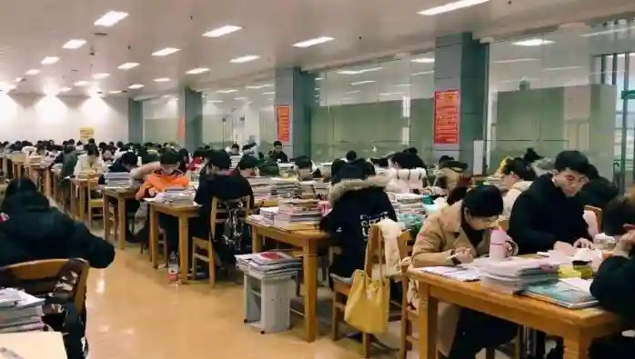 硕士和博士生，每个月补贴多少钱？太让人羡慕！难怪那么多人考研