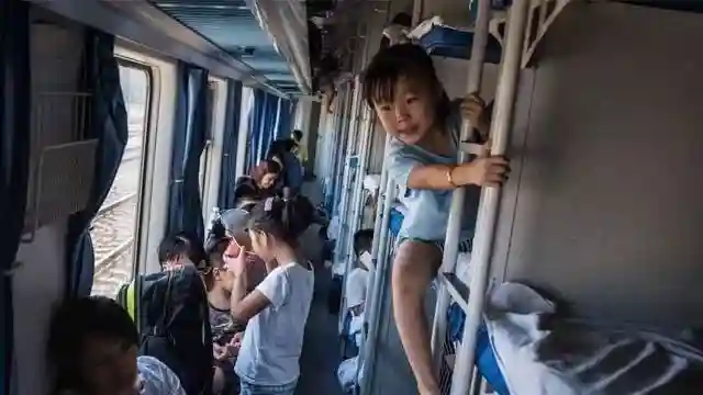 火车上要不要设儿童车厢？铁总回应：有创意丨今日热词打卡