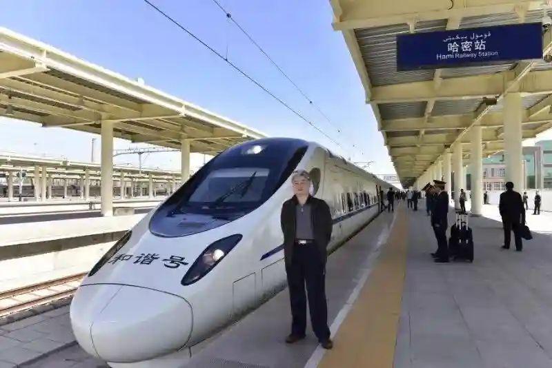 赤子情深，他是谁？竟然抢救了百年老站的史料断层……