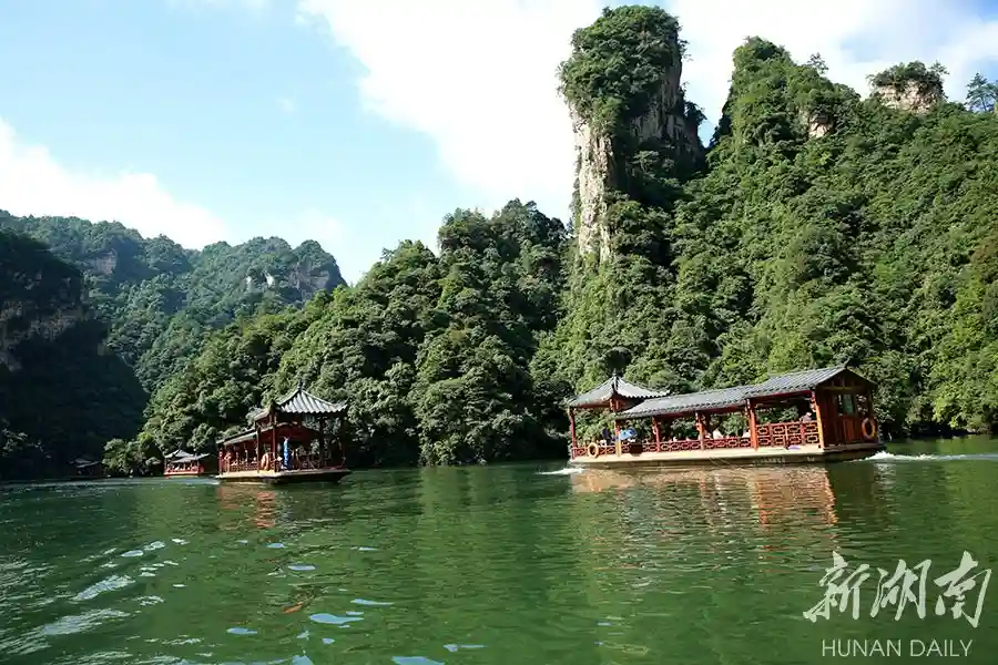 张家界放大招！重新开放后景区门票酒店“买一送一”，医护人员免票