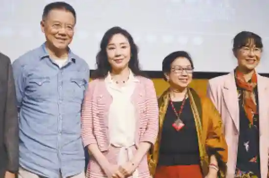 著名作家严歌苓绍兴的初印象：非常美非常古朴