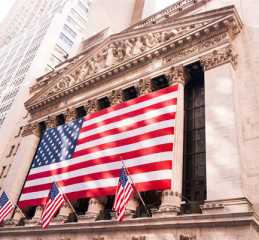 女孩深夜遭当街暴打扒衣，为何公众都怒了？